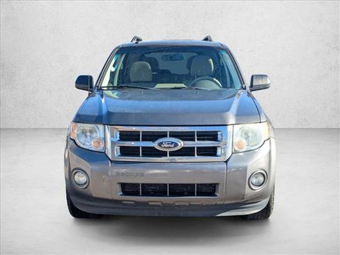 Used 2012 Ford Escape XLT image 2