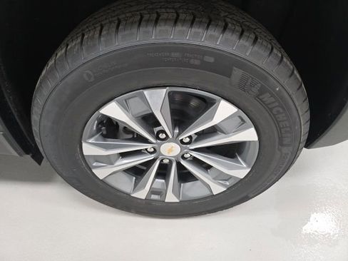 New 2026 Chevrolet Equinox LT image 24