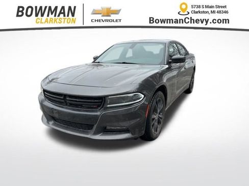 Used 2022 Dodge Charger SXT w/ Blacktop Package image 1