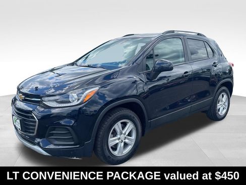 Used 2022 Chevrolet Trax LT w/ Driver Confidence Package AWD/4WD image 4