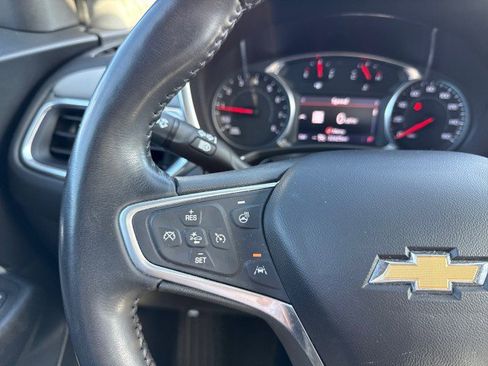 Used 2022 Chevrolet Equinox LT image 32