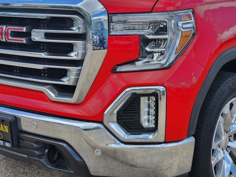 Used 2020 GMC Sierra 1500 SLT RWD image 6