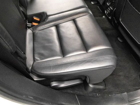 Used 2022 Jeep Grand Cherokee Limited image 39