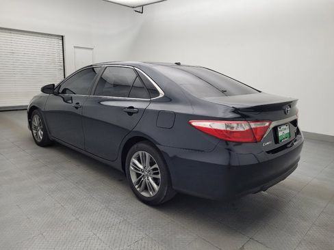 Used 2016 Toyota Camry SE w/ Moonroof Package FWD image 5