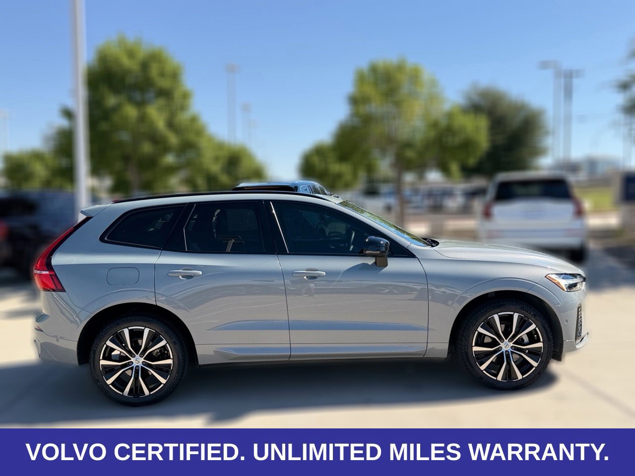 Certified 2024 Volvo XC60 B5 Plus w/ Protection Package Premier AWD/4WD image 8