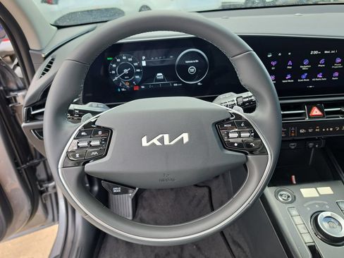 New 2026 Kia Niro Wind FWD image 29
