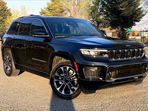Certified 2023 Jeep Grand Cherokee Overland image 34