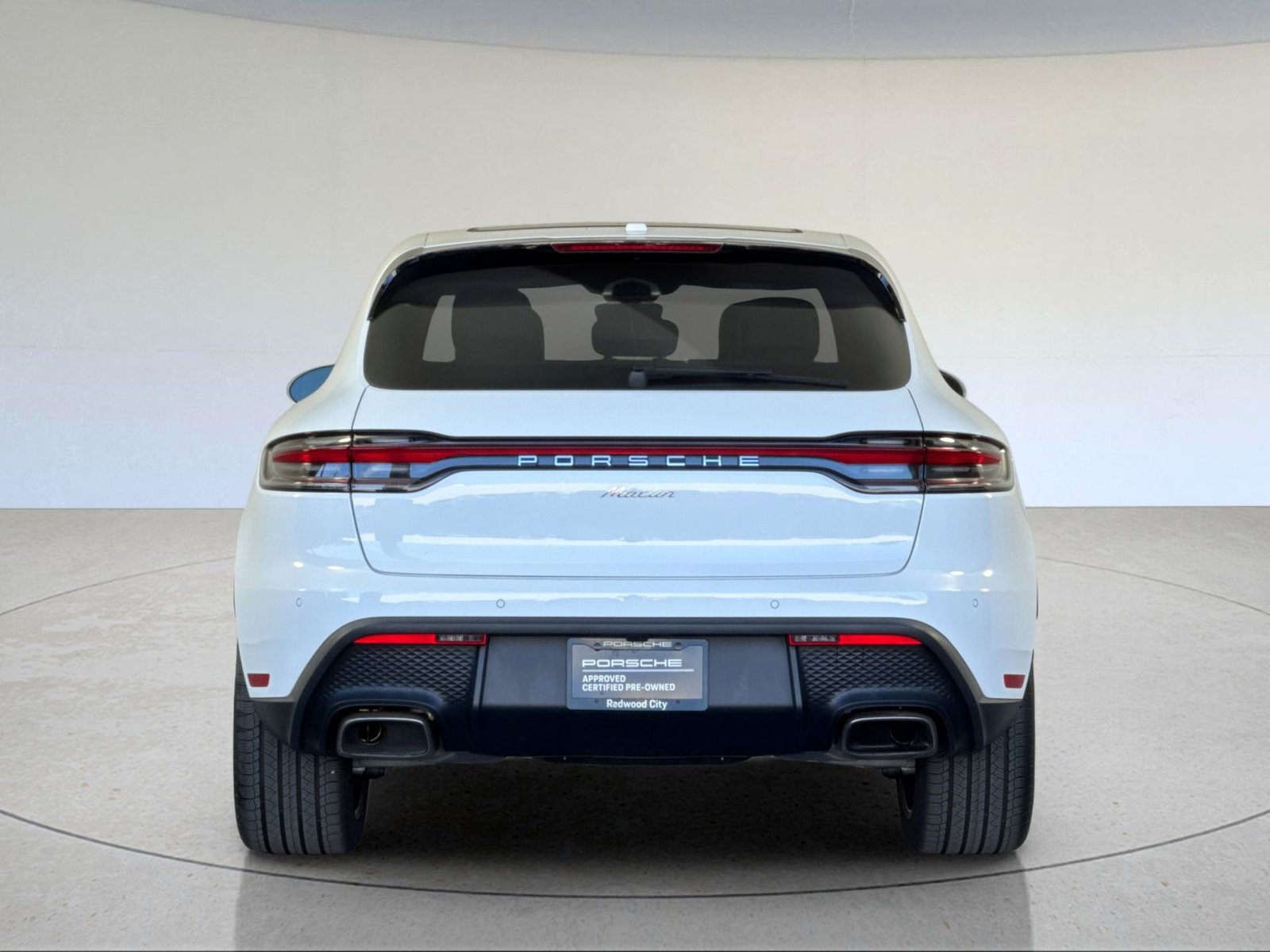 Certified 2026 Porsche Macan AWD/4WD image 7