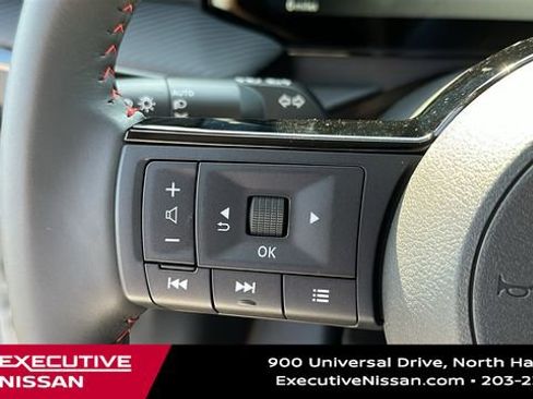 Used 2025 Nissan Kicks SR image 12