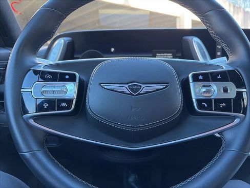 Used 2023 Genesis G90 3.5T image 13