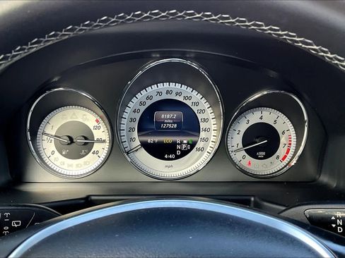 Used 2013 Mercedes-Benz GLK 350 4MATIC image 25