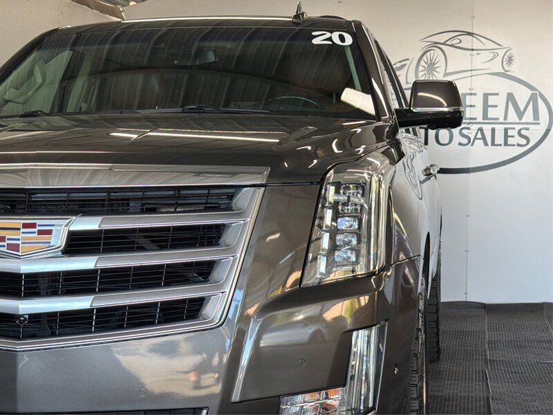 Used 2020 Cadillac Escalade ESV Premium Luxury AWD/4WD image 25