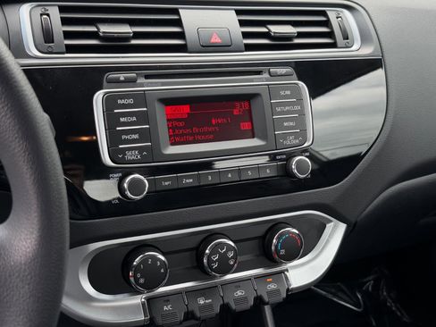 Used 2016 Kia Rio LX FWD image 16