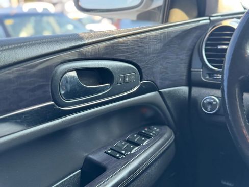 Used 2015 Buick Enclave Premium w/ Trailering Package image 24