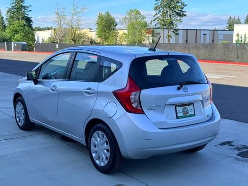 Used 2016 Nissan Versa Note SV FWD image 3