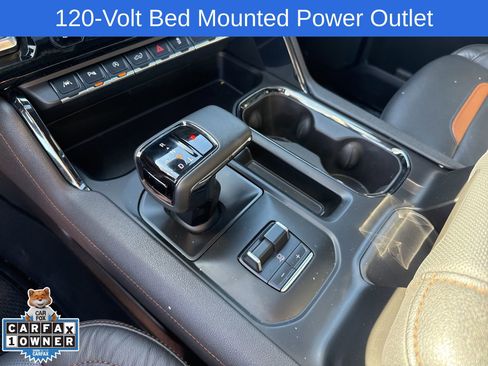 Used 2024 GMC Sierra 1500 AT4 w/ Technology Package image 18