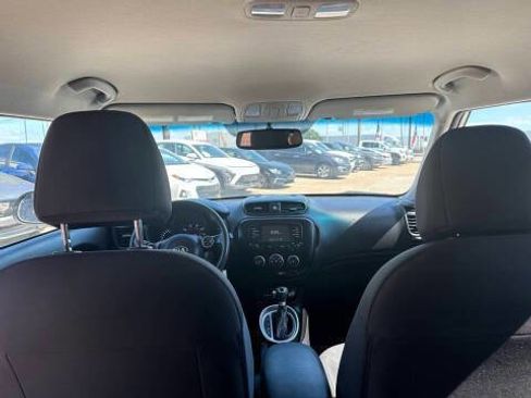 Used 2019 Kia Soul FWD image 15