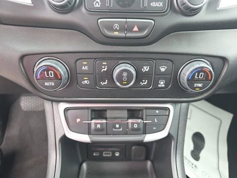 Used 2023 GMC Terrain SLT AWD/4WD image 20