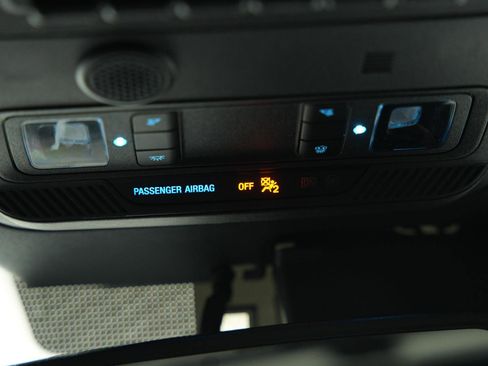 Used 2025 Ford Bronco Badlands image 41