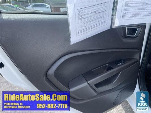 Used 2015 Ford Fiesta SE FWD image 11