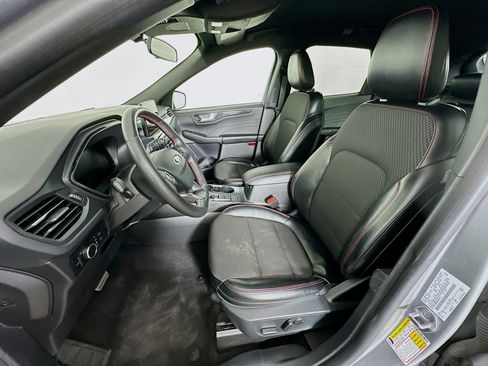 Used 2024 Ford Escape ST-Line image 13