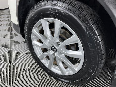 Used 2021 Nissan Rogue Sport SV FWD image 10