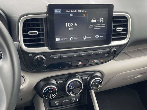 Certified 2026 Hyundai Venue SEL FWD image 15