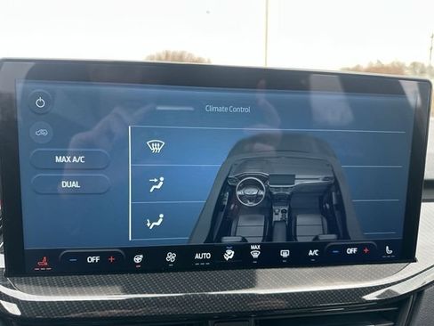 Used 2023 Ford Escape ST-Line w/ Tech Pack #1 AWD/4WD image 19