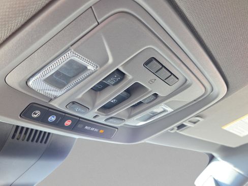 Used 2024 Chevrolet Silverado 2500 LTZ w/ LTZ Premium Package image 33