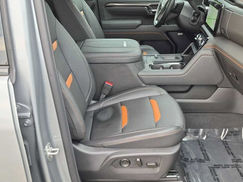Used 2026 GMC Sierra 2500 AT4 w/ AT4 Premium Plus Package AWD/4WD image 24