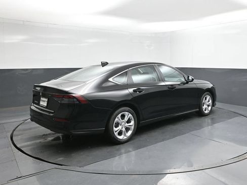 New 2026 Honda Accord LX image 8