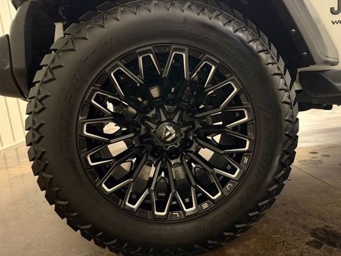 Used 2021 Jeep Wrangler Unlimited Sport image 10