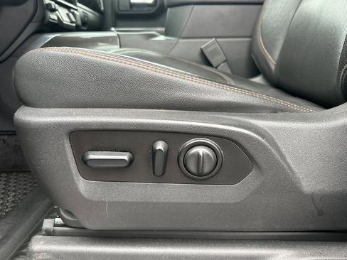 Used 2021 GMC Sierra 1500 AT4 w/ AT4 Value Package image 12