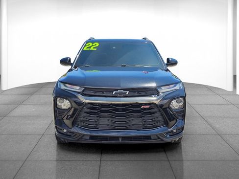 Used 2022 Chevrolet TrailBlazer RS w/ Sun and Liftgate Package FWD image 2