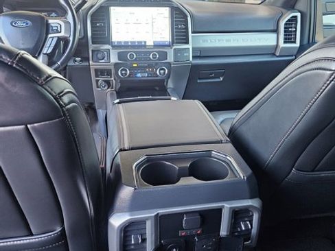 Used 2022 Ford F350 Platinum image 18