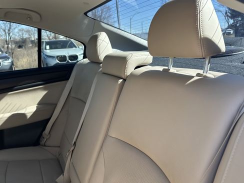 Used 2017 Subaru Legacy 2.5i Limited image 32