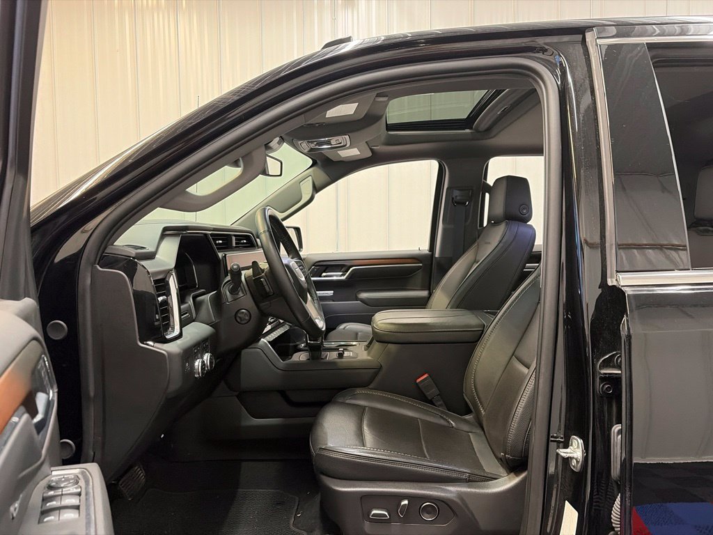 Used 2025 GMC Sierra 1500 Denali AWD/4WD image 19