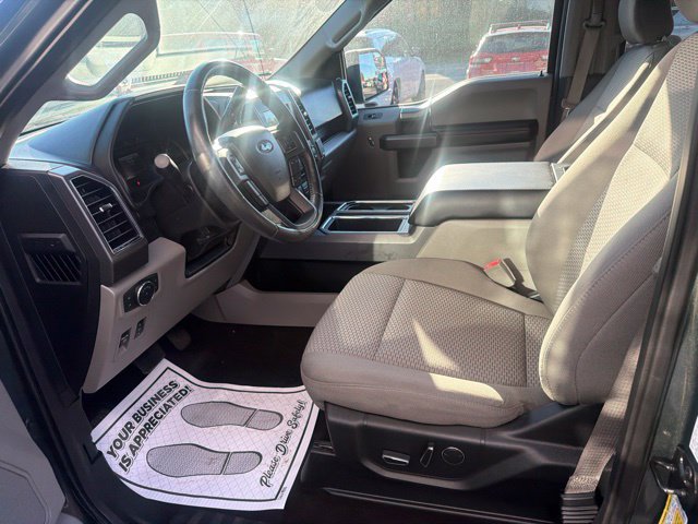 Used 2018 Ford F150 XLT w/ Equipment Group 302A Luxury AWD/4WD image 11