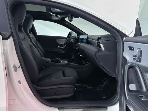 Used 2020 Mercedes-Benz CLA 250 4MATIC image 25