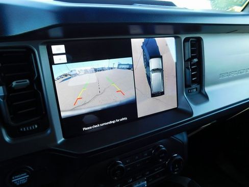 Used 2022 Ford Bronco Outer Banks image 36