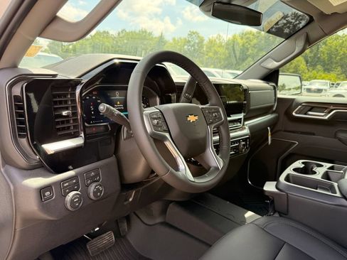 New 2026 Chevrolet Silverado 1500 LT w/ Z71 Off-Road Package AWD/4WD image 13