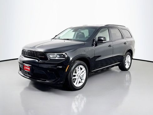 Used 2024 Dodge Durango GT image 1