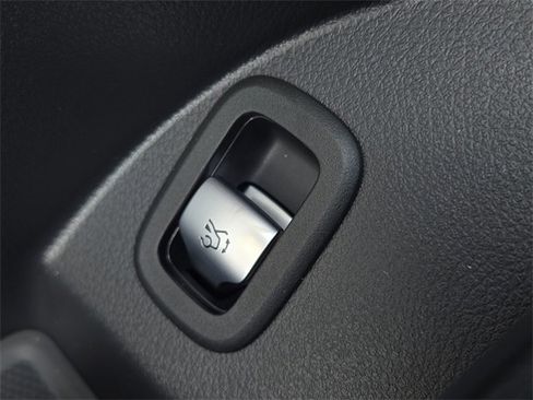 New 2026 Mercedes-Benz GLC 300 4MATIC image 22