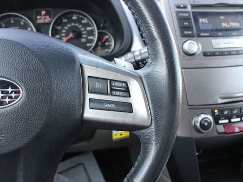 Used 2013 Subaru Outback 2.5i Premium AWD/4WD image 13