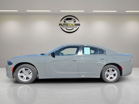 Used 2023 Dodge Charger SXT RWD image 4