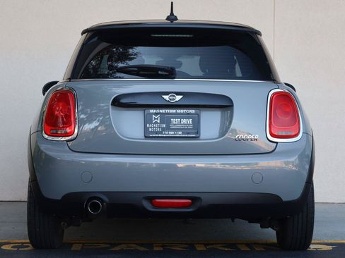 Used 2016 MINI Cooper 2-Door Hardtop FWD image 8