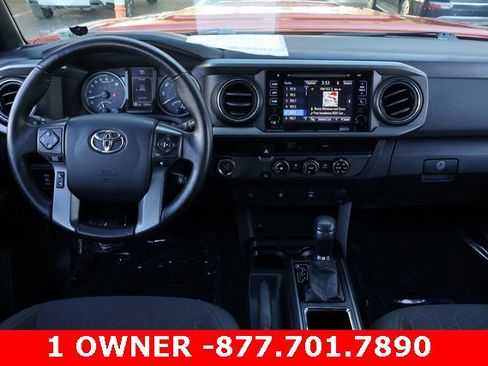 Used 2016 Toyota Tacoma TRD Sport image 14