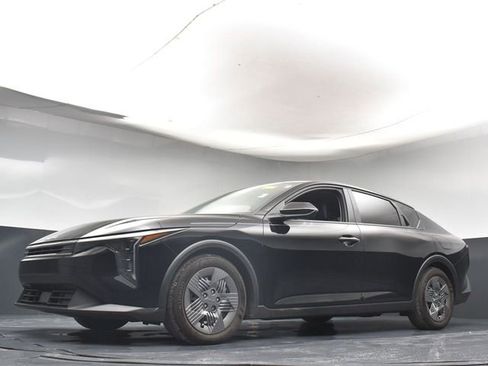 Used 2025 Kia K4 FWD image 36