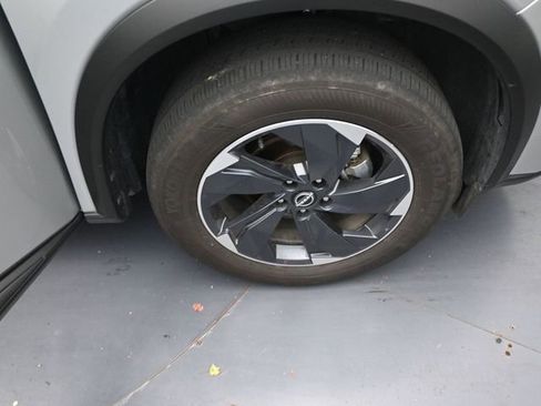 Used 2025 Nissan Rogue SV AWD/4WD image 38