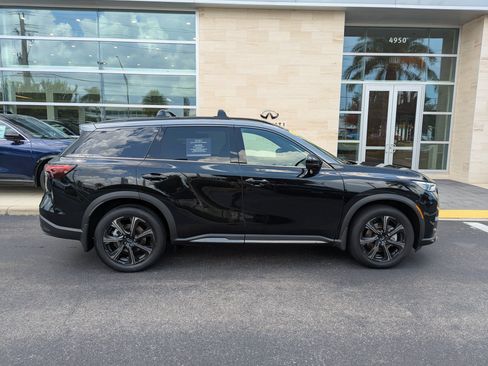Certified 2026 INFINITI QX60 Autograph w/ Dark Cargo Package AWD/4WD image 3